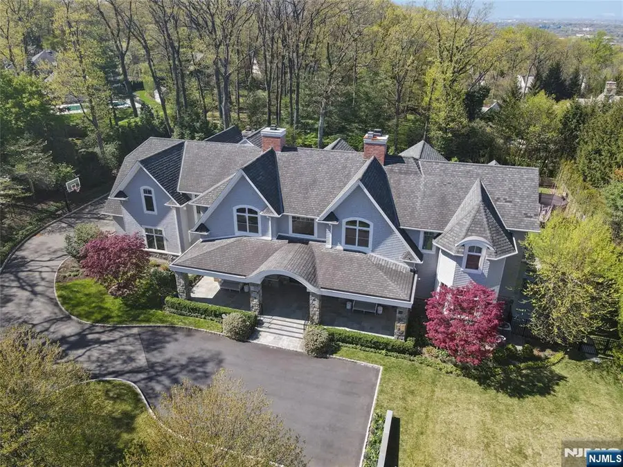 351 Lewelen Circle, Englewood, NJ 07631 - #2