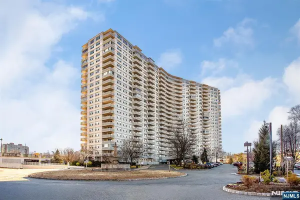 Address Withheld By Seller, Fort Lee, NJ 07024