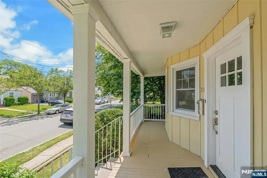 20 Florence Place, Elmwood Park, NJ 07407 - #3