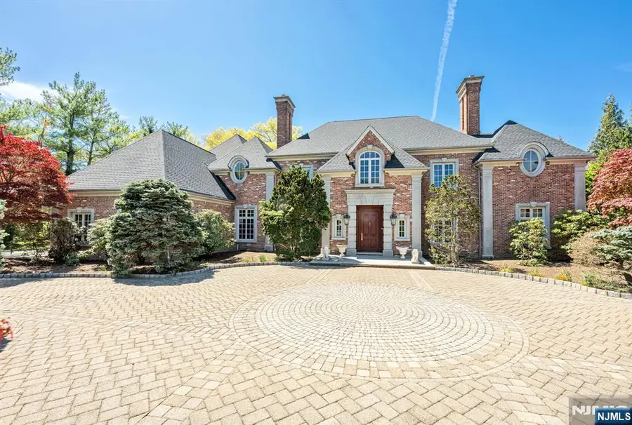 366 E Madison Avenue, Cresskill, NJ 07626 - #2