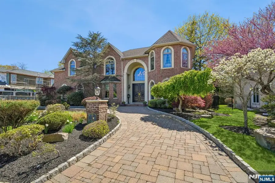 7 Jean Drive, Englewood Cliffs, NJ 07632 - #3