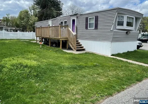 2 Ambassador Drive, Wayne, NJ 07470