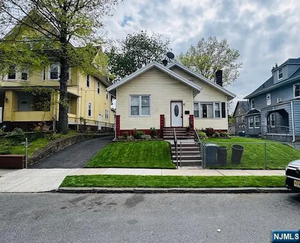 44 Scheerer Avenue, Newark, NJ 07112