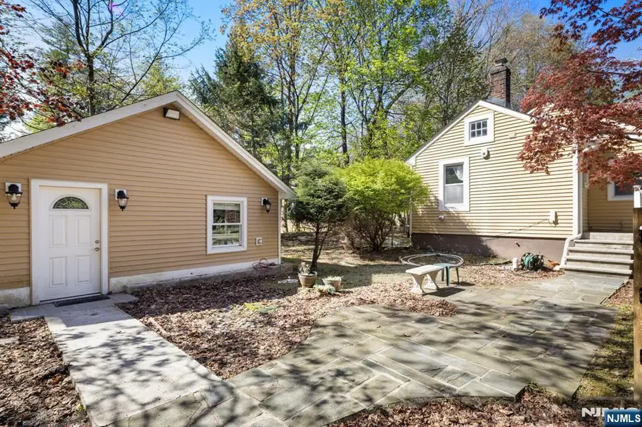 10 Old Stone Church Road, Upper Saddle River, NJ 07458 - #3