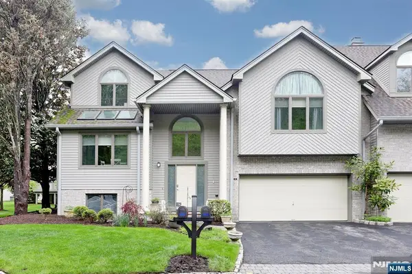 515 Elm Court, Norwood, NJ 07648