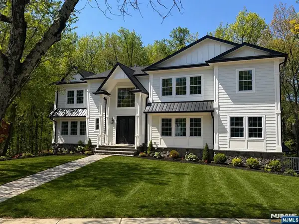 81 Eastbrook Drive, River Edge, NJ 07661