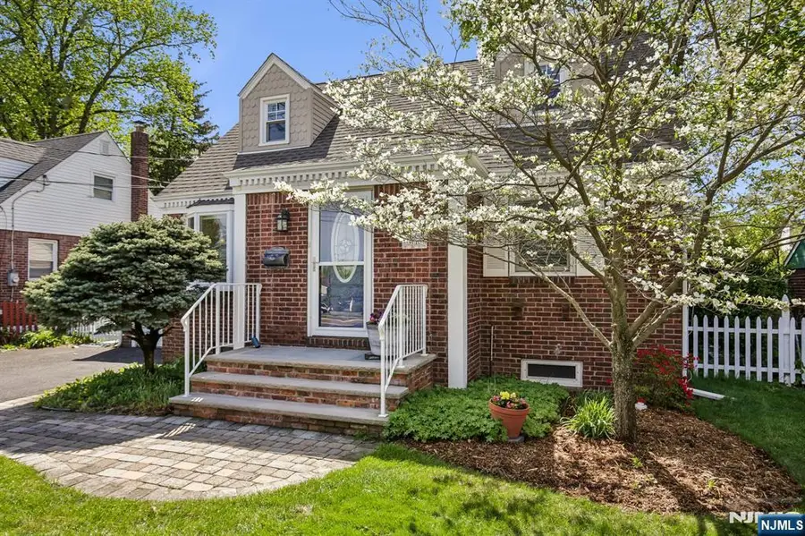 37-10 Fair Lawn Avenue, Fair Lawn, NJ 07410 - #2