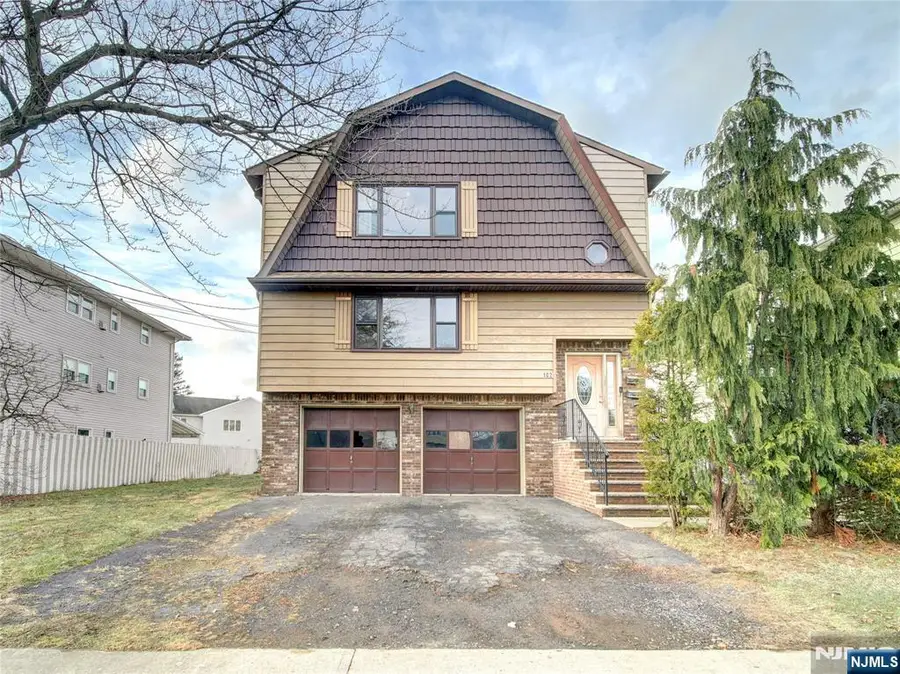 102 Gall Court, Elmwood Park, NJ 07407 - #2