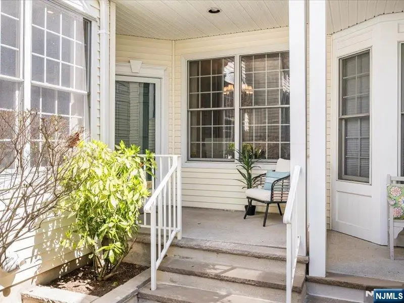 17 Pacio Court 2017, Roseland, NJ 07068 - #3