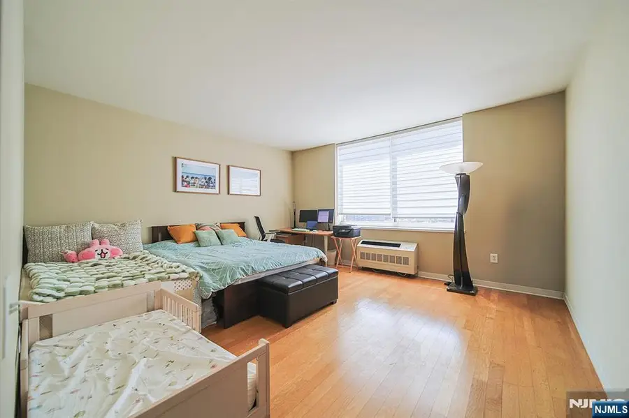 918 Hudson Park, Edgewater, NJ 07020 - #2