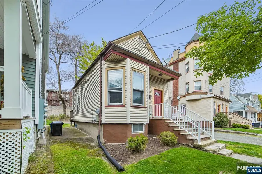 41 Mission Street, Montclair, NJ 07042 - #2