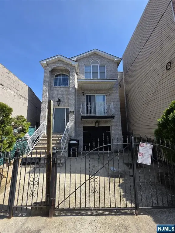 135 Highland Avenue, Newark, NJ 07104 - #1
