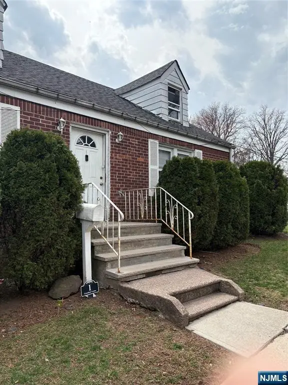 137 Oakland Street, Englewood, NJ 07631 - #1