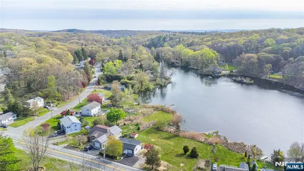 502 Otterhole Road, West Milford, NJ 07480