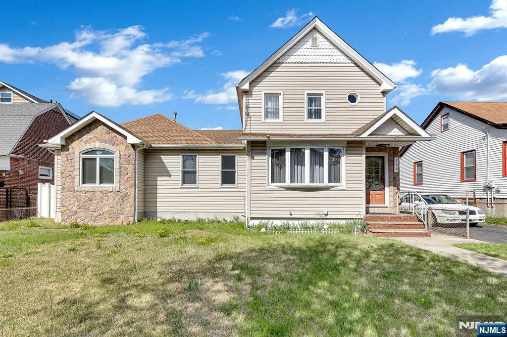 245 Kingsland Avenue, Lyndhurst, NJ 07071 - #1