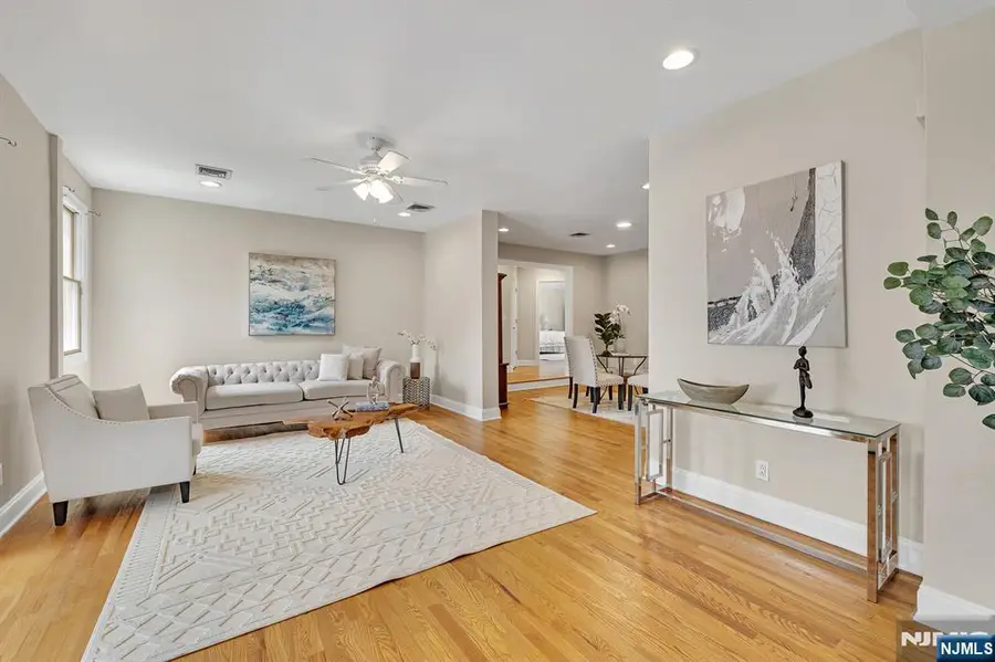 245 Kingsland Avenue, Lyndhurst, NJ 07071 - #3