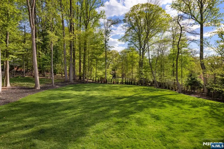 36 Hampshire Hill Road, Upper Saddle River, NJ 07458 - #3