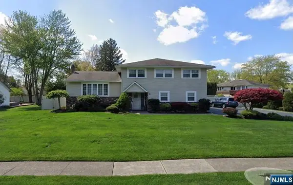 8 Amboy Drive, Wayne, NJ 07470