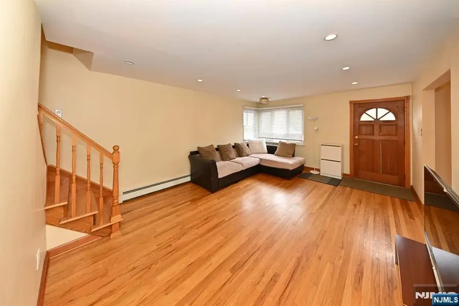 2147 Mackay Avenue, Fort Lee, NJ 07024 - #2