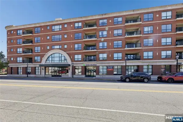 1 Orient Way 204, Rutherford, NJ 07070