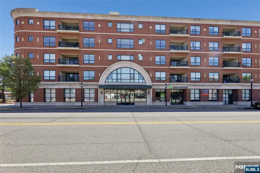 1 Orient Way 204, Rutherford, NJ 07070 - #2