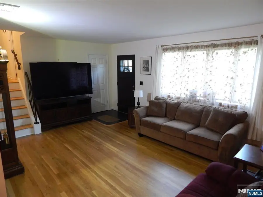 10 Lewis Road, Montvale, NJ 07645 - #3