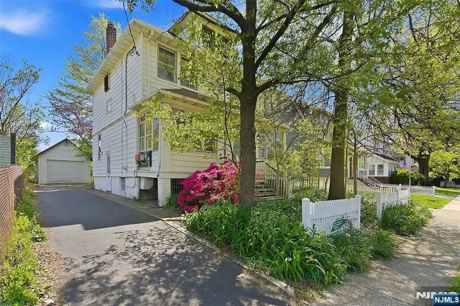 54 Rochelle Avenue, Rochelle Park, NJ 07662 - #2