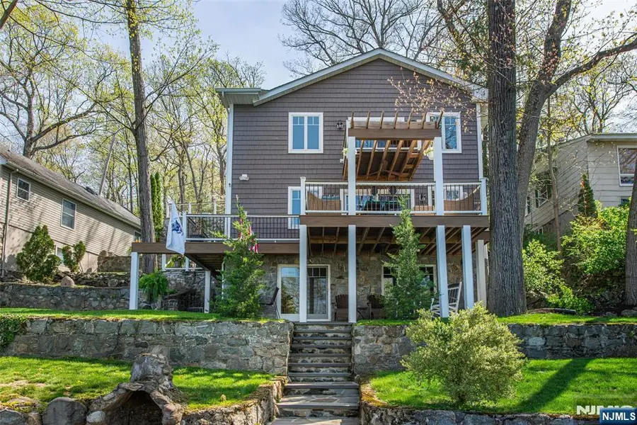 393 Lakeview Avenue, Ringwood, NJ 07456 - #2