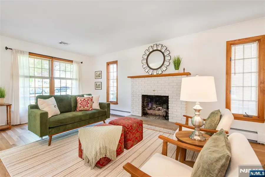 165 W Passaic Avenue, Rutherford, NJ 07070 - #3