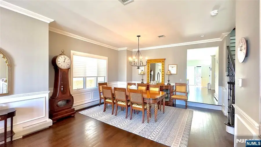 330 8th Street 1, Palisades Park, NJ 07650 - #3