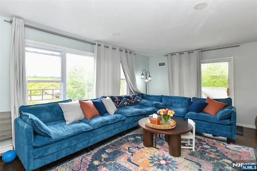 223 Canterbury Avenue, North Arlington, NJ 07031 - #2