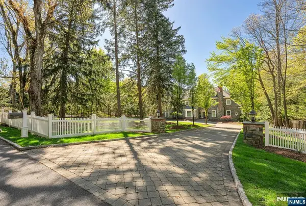 268 Woodside Avenue, Franklin Lakes, NJ 07417