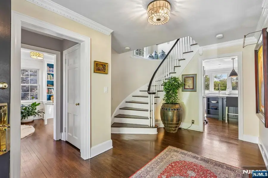 23 Greenview Way, Montclair, NJ 07043 - #2