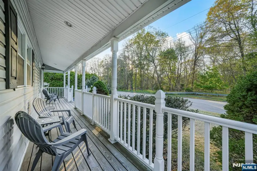 94 Barbara Drive, Pompton Lakes, NJ 07442 - #2