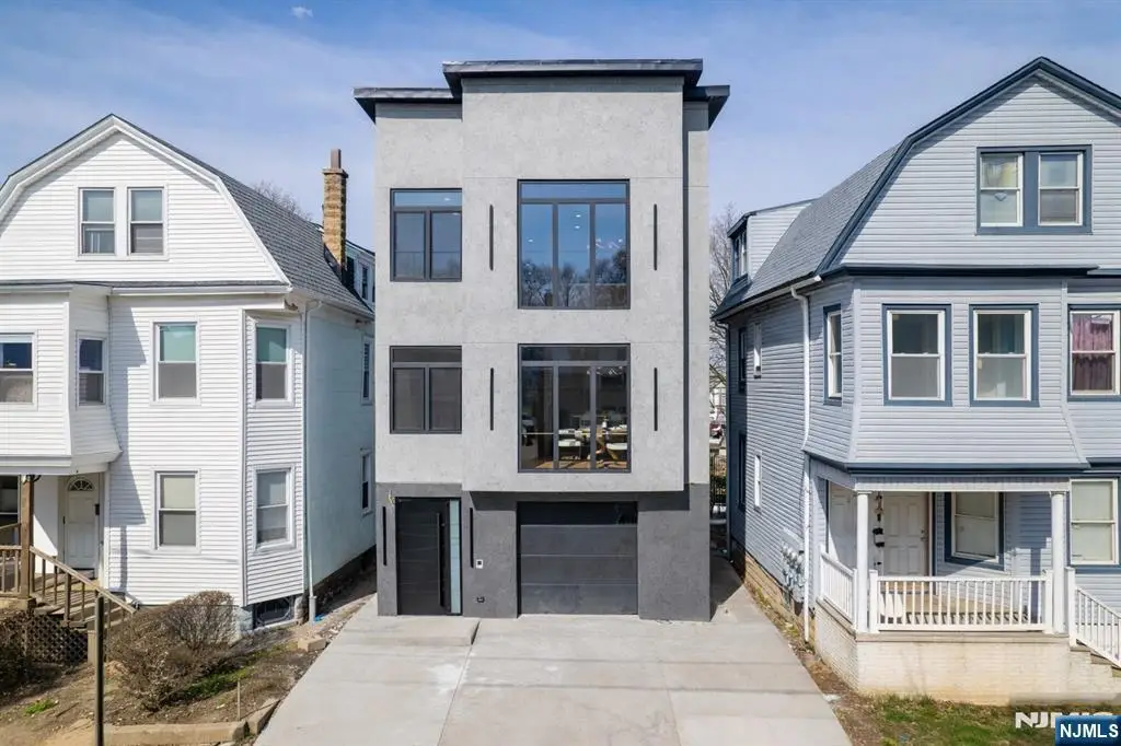 31 Grace Street, Irvington, NJ 07111 - #1