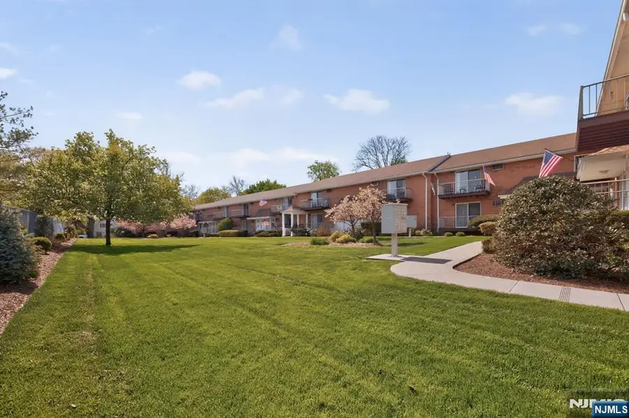 15 Cottage Street 11A, Midland Park, NJ 07432 - #2