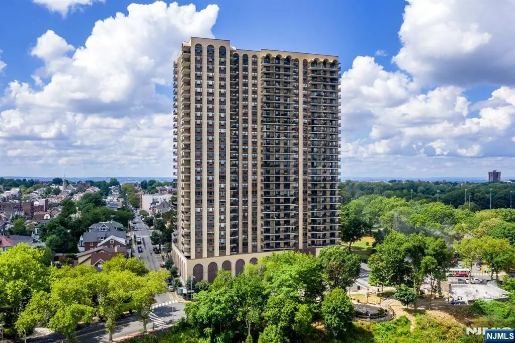 7855 Boulevard East 19J, North Bergen, NJ 07047 - #1