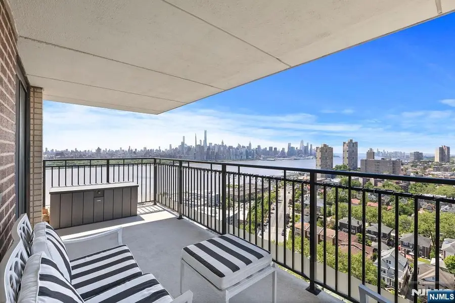 7855 Boulevard East 19J, North Bergen, NJ 07047 - #2