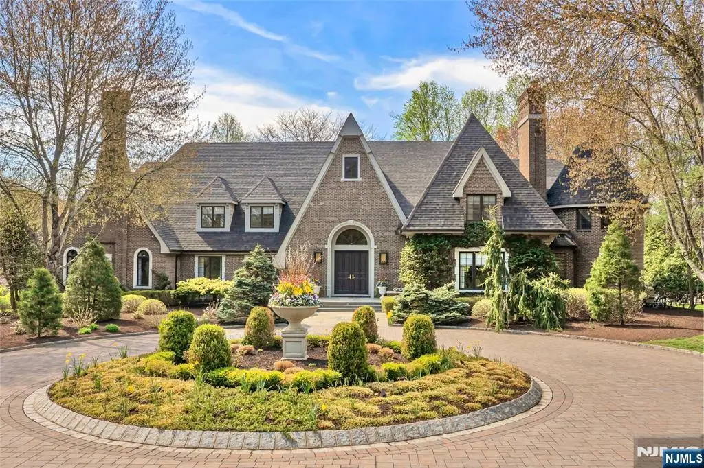 14 Eckert Farm Road, Saddle River, NJ 07458 - #1