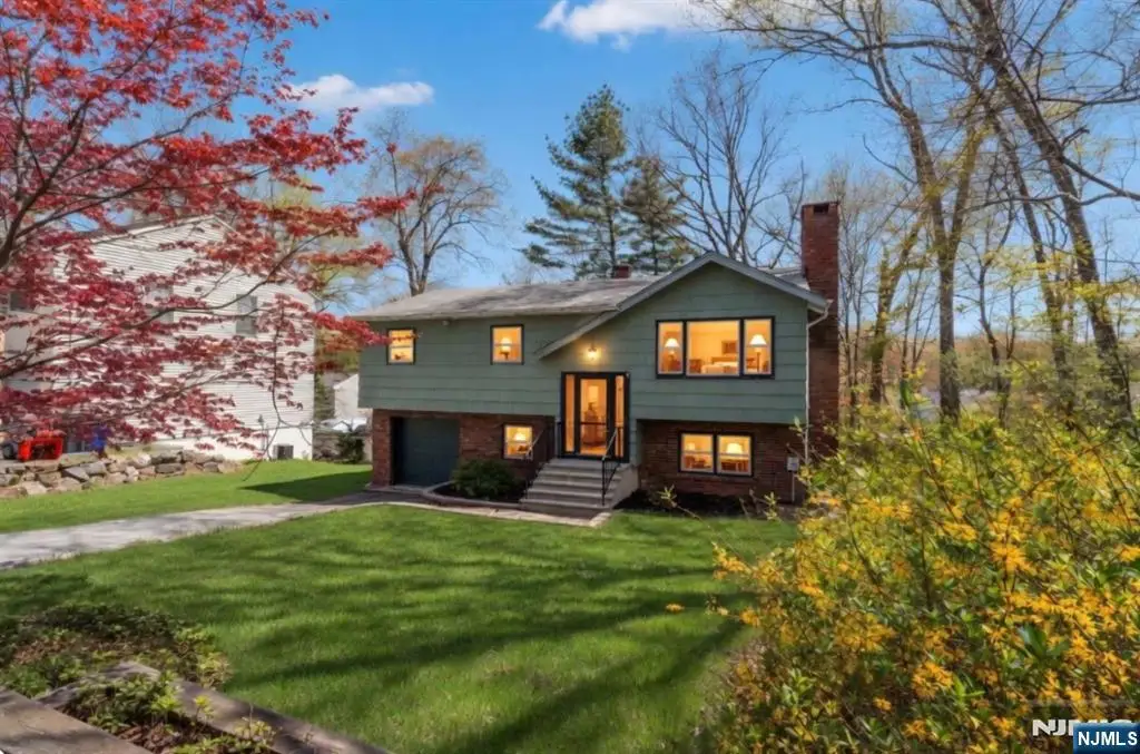 307 Santa Fe Trail, Hopatcong, NJ 07843 - #1