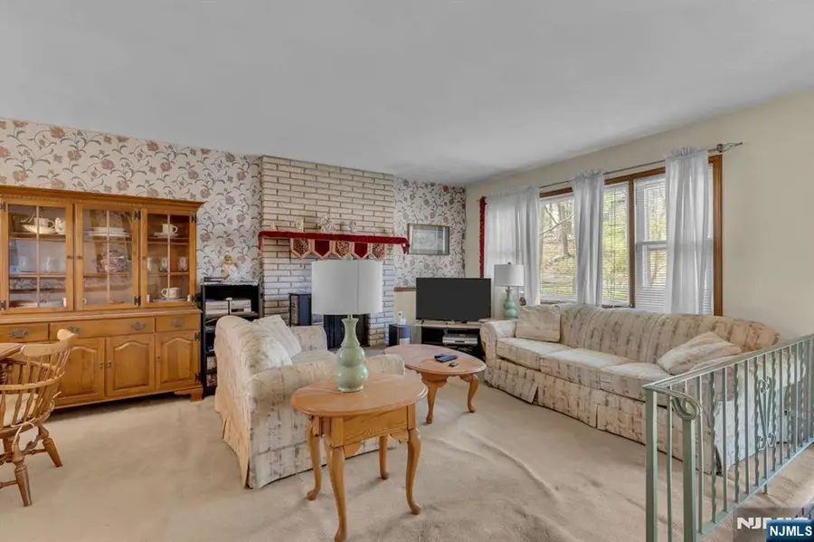 307 Santa Fe Trail, Hopatcong, NJ 07843 - #3
