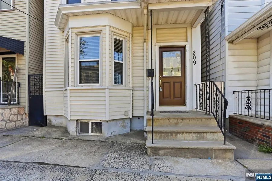 209 Hamilton Street, Harrison, NJ 07029 - #3