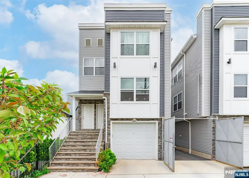 301 N 13th Street, Newark, NJ 07107 - #1