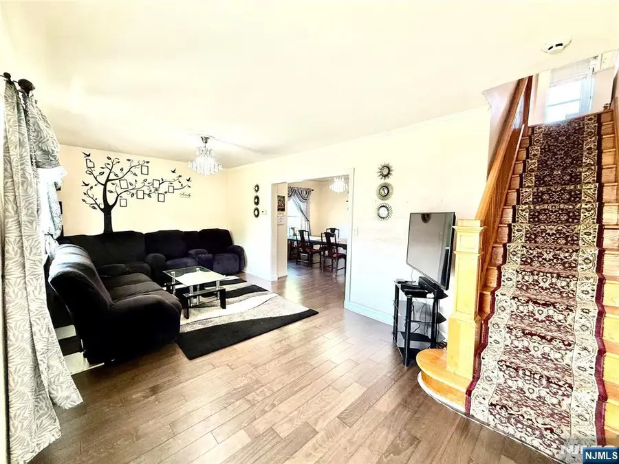 10-01 Berdan Avenue, Fair Lawn, NJ 07410 - #3