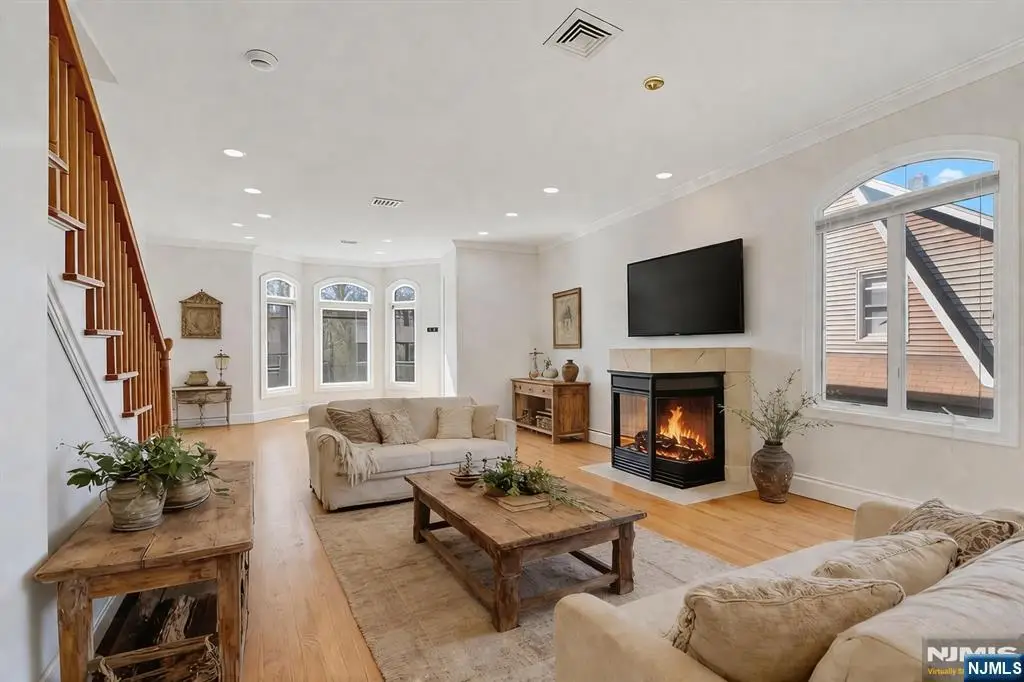 236 COLUMBUS Avenue A, Palisades Park, NJ 07650 - #1