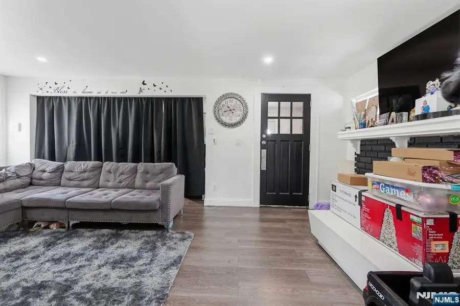 130 Carolina Avenue, Newark, NJ 07106 - #3