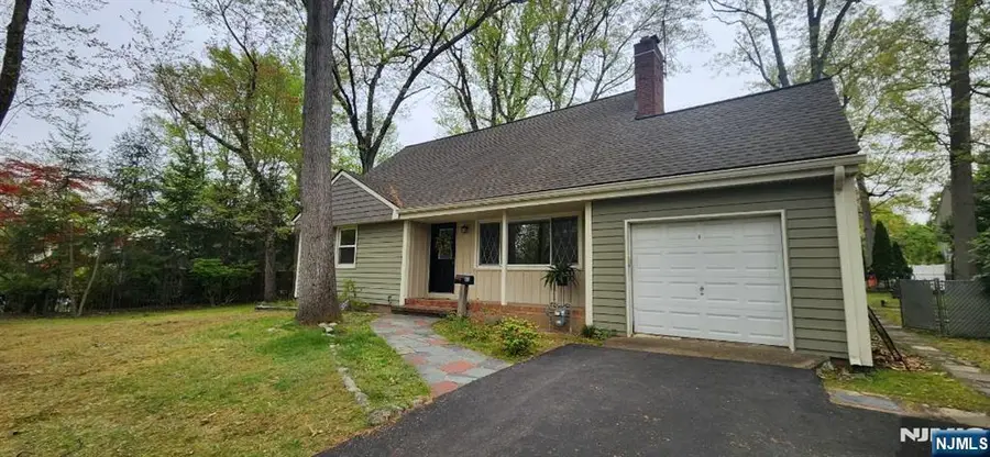 45 Campbell Avenue, Woodcliff Lake, NJ 07677 - #2