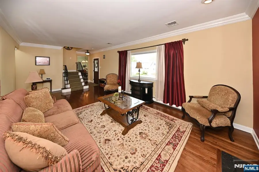 409 Walnut Street, Township Of Washington, NJ 07676 - #3
