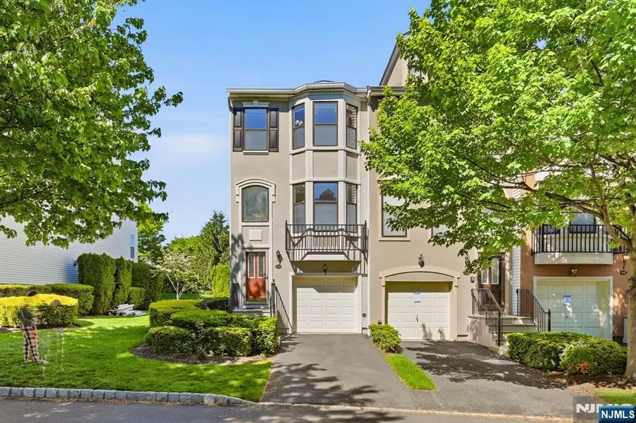 419 Hartford Drive 4020, Nutley, NJ 07110 - #2