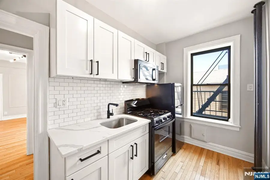 100 Prospect Street 204, Jersey City, NJ 07307 - #3